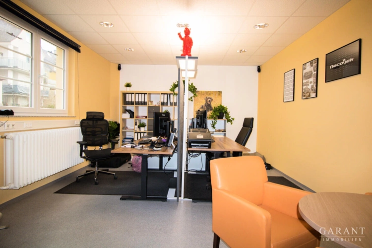 Büro 1