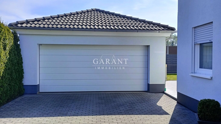 Doppelgarage