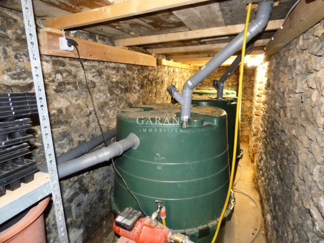Wassertanks m.Pumpe