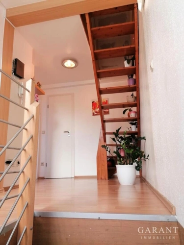 Flur Haupthaus Treppenaufgang Dachzimmer