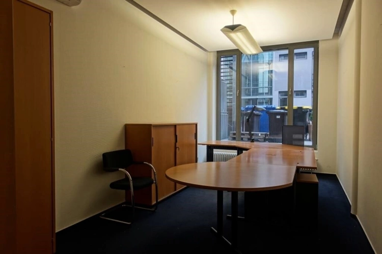 Büro Erdgeschoss