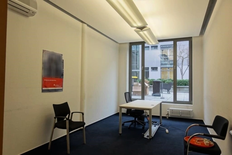 Büro Erdgeschoss