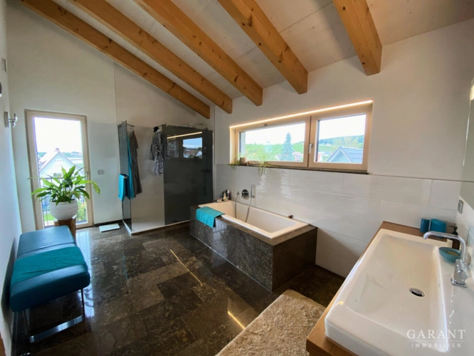 Badezimmer 2