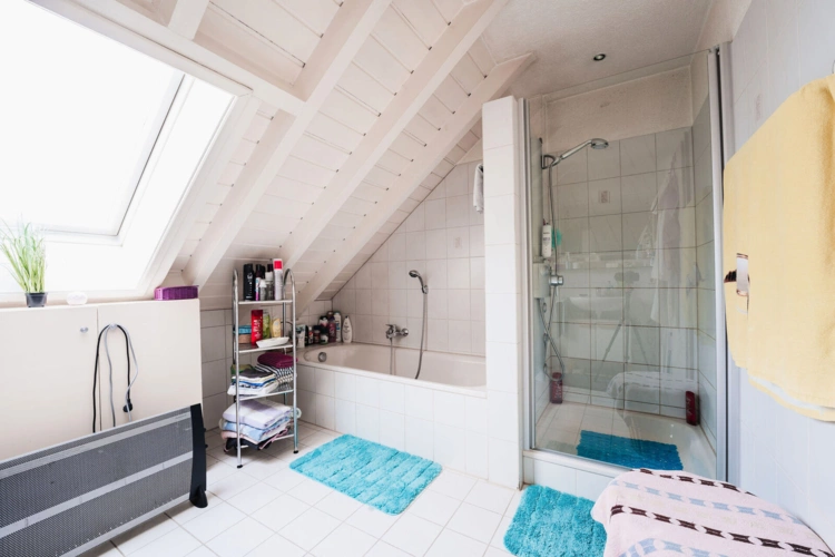 Badezimmer DG (2)
