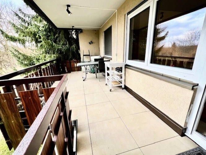 Überdachter Südbalkon