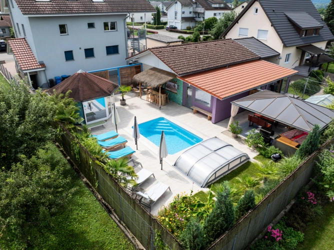 Ansicht - Außenbereich + Haus + Garage