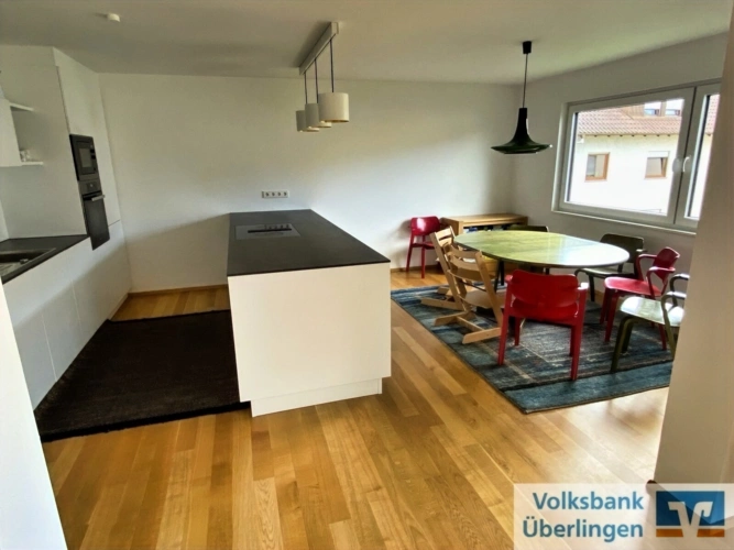 Küche mit Essbereich