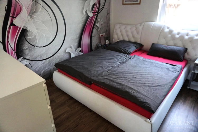 Schlafzimmer OG