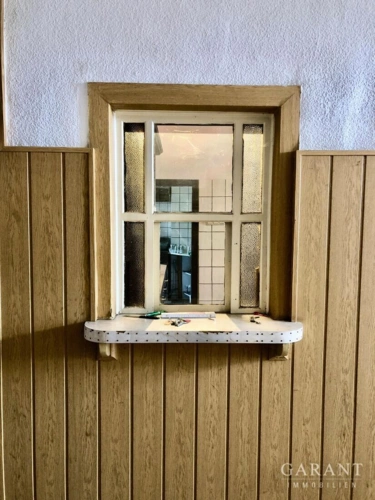 Ausschank- Fenster/ Rezeption