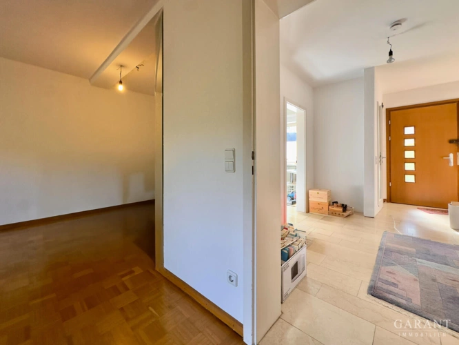 Eingangsbereich/Wohnzimmer