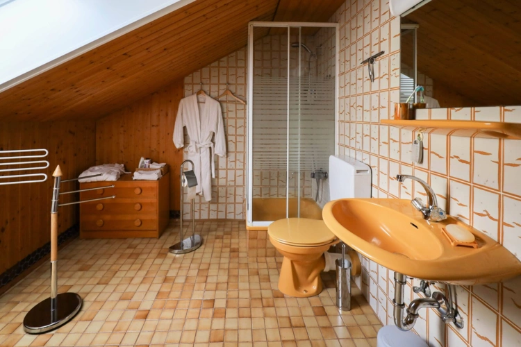 Badezimmer DG