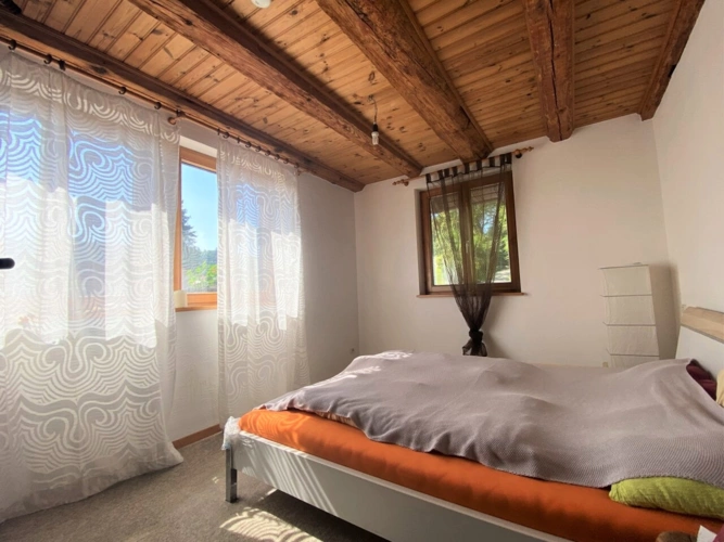 OG: 4 Zimmerwohnung Schlafzimmer