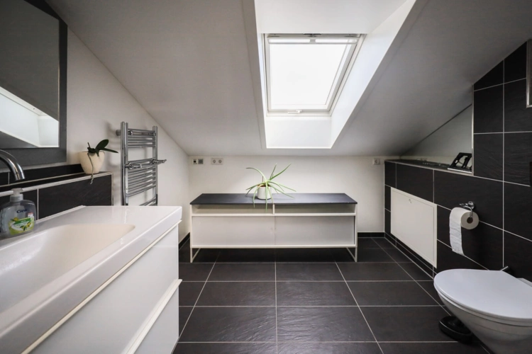 Badezimmer DG