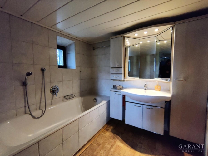 Badezimmer EG