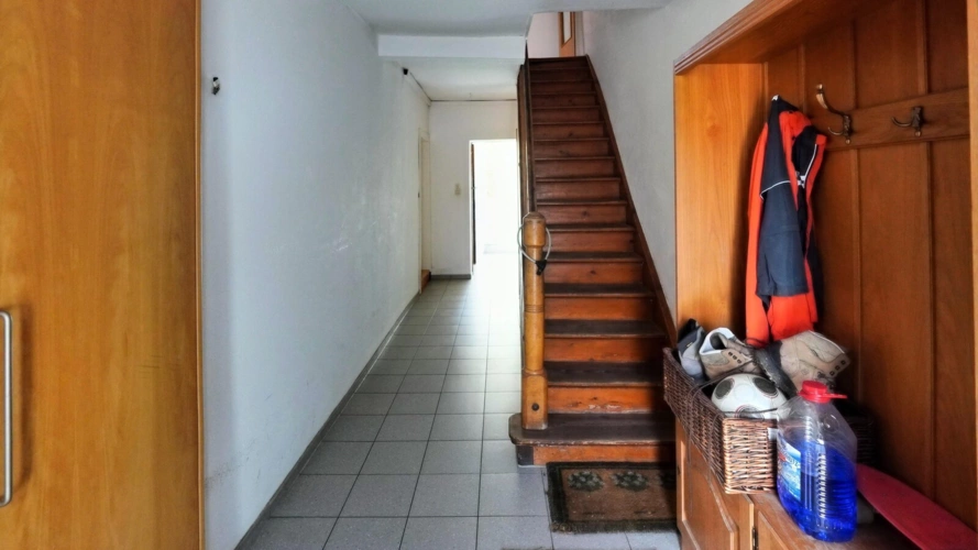 Treppenhaus EG in das OG