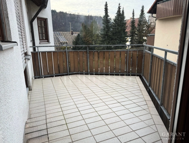 großer Balkon