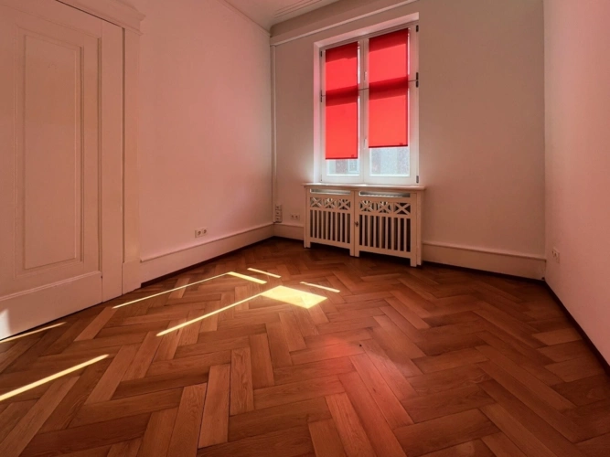 Büro Links