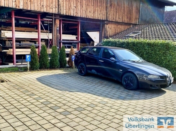 Parkplätze 6+7
