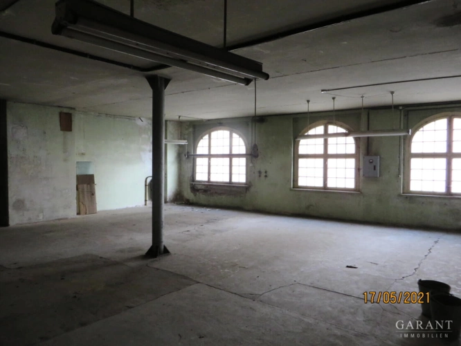 IMG 5853-EG-Halle-1
