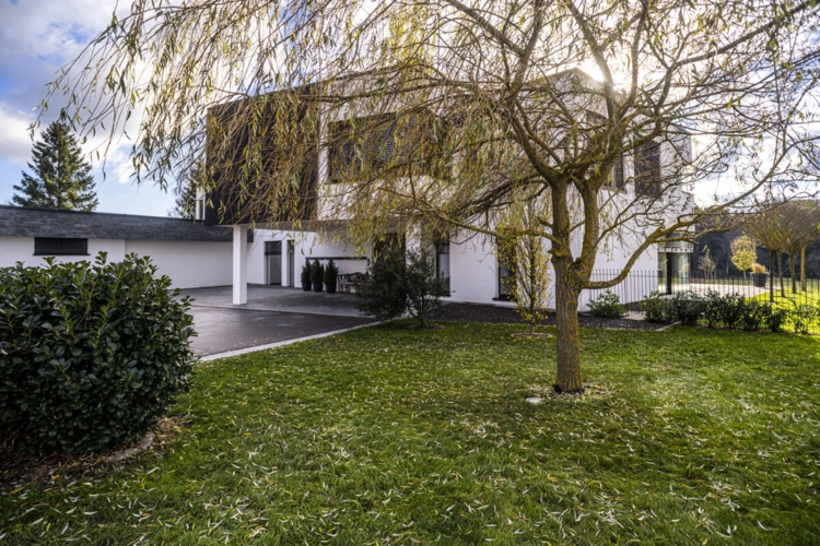 01_Hofseite_2