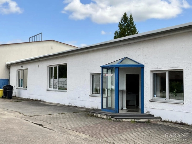 Eingang Büro