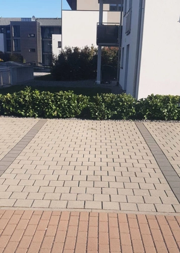 5450-kurz_Aussenstellplatz