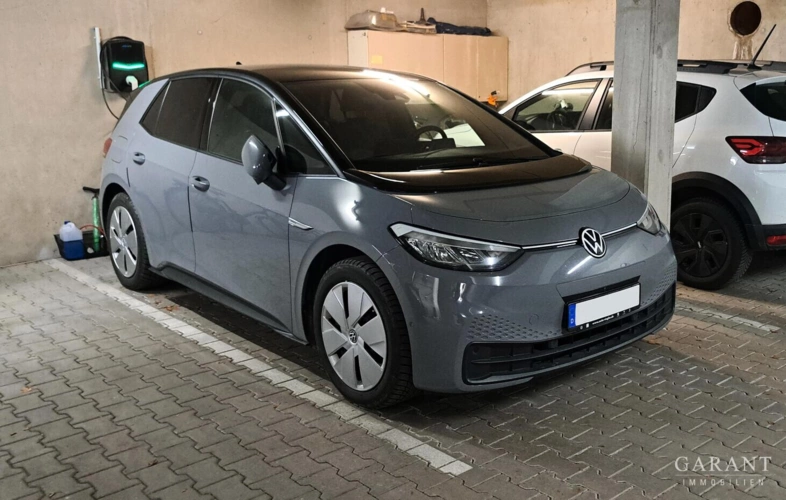 Tiefgaragenstellplatz