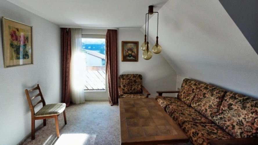 Wohnzimmer DG