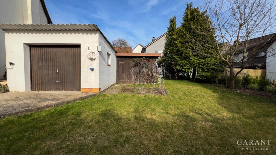 Garage/Holzhütte