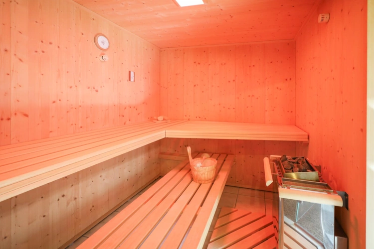 Sauna 2