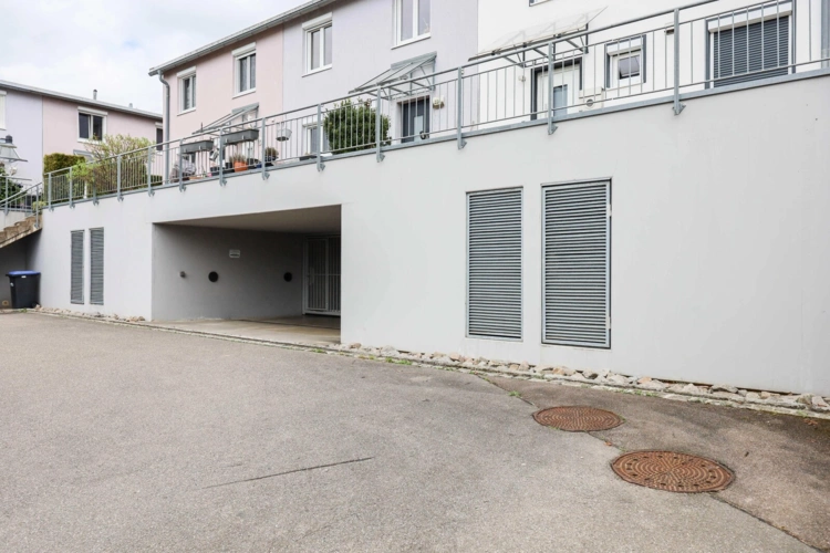 Einfahrt/Ausfahrt Tiefgarage
