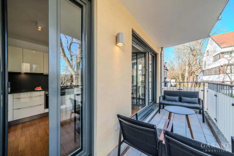 15. Balkon