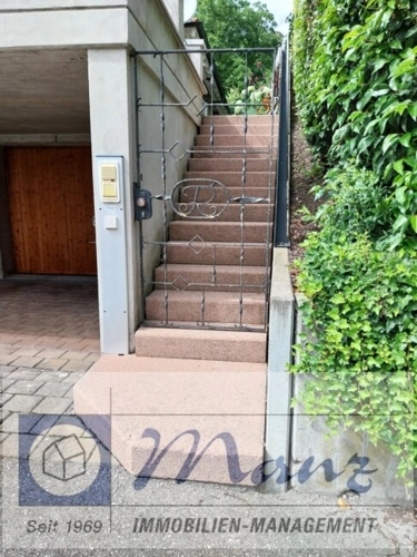 2. Aufgang zu EG-Wohnung