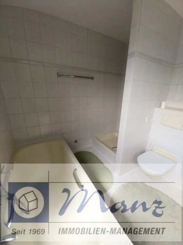 Bad-Dusche OG