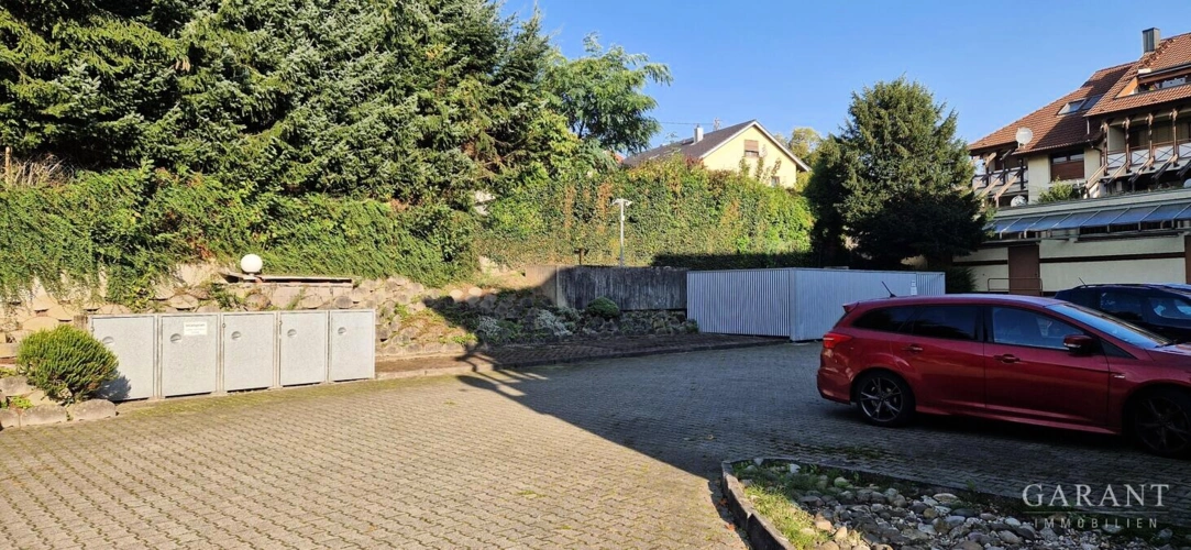 Parkplatz-Hinterhof