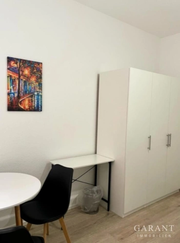 Kleiderschrank