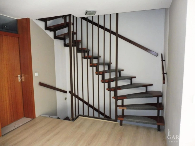 09-OG-Treppe