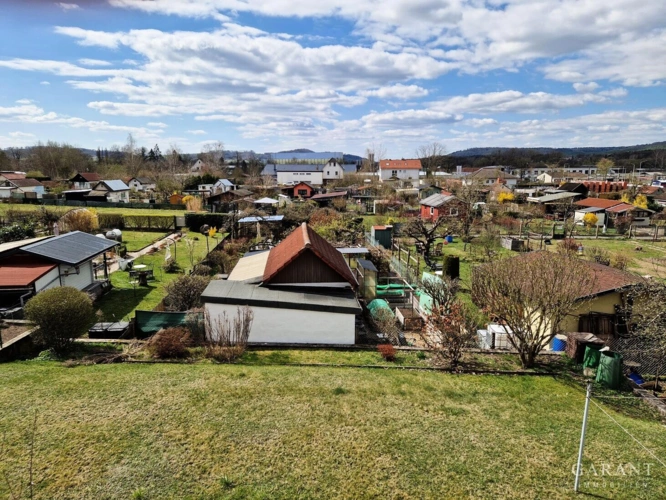 Blick auf die Schrebergärten