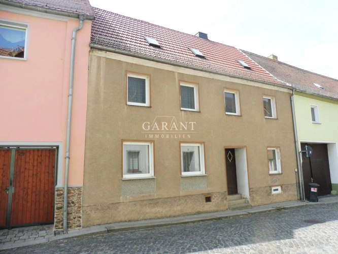 01 Straßenansicht
