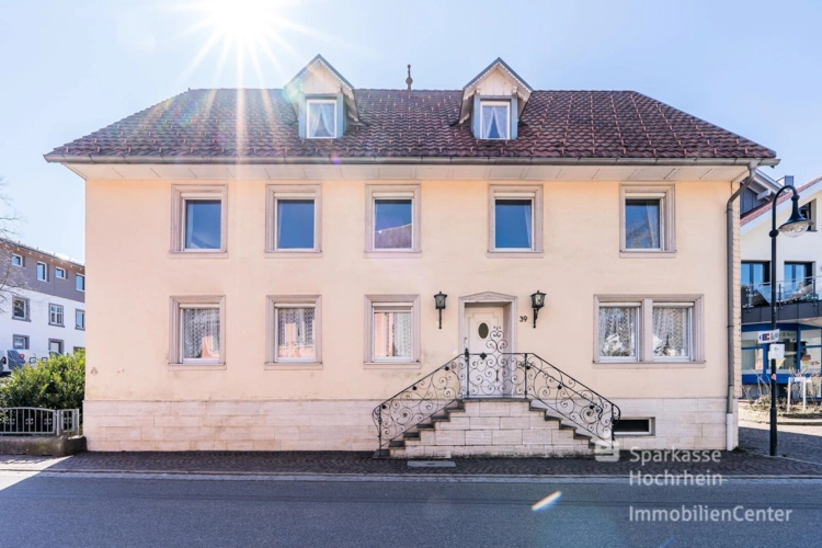 Außenansicht, Front