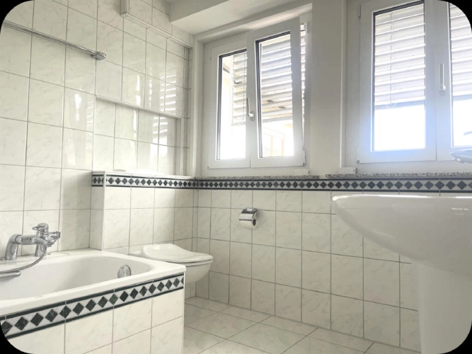 Tageslicht-Badezimmer