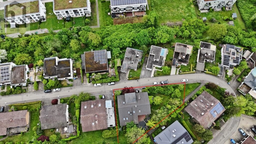 Grundstück des Hauses