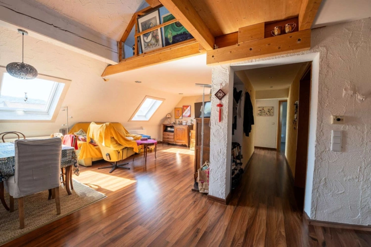 Wohn- und Essbereich DG-Wohnung