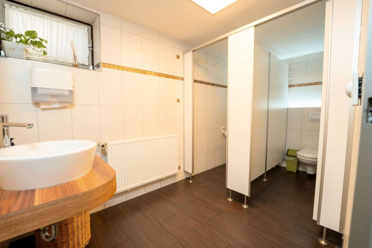 Toilette Restaurant (3)