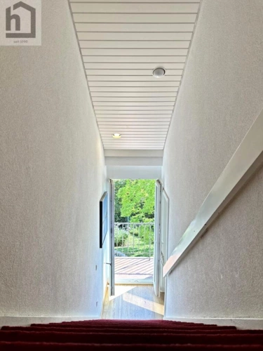Treppen zum Obergeschoss