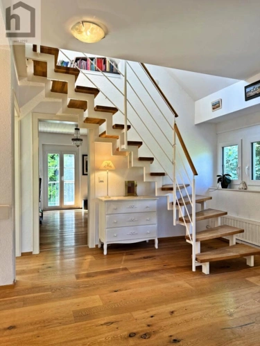 Treppe zum Dachgeschoss