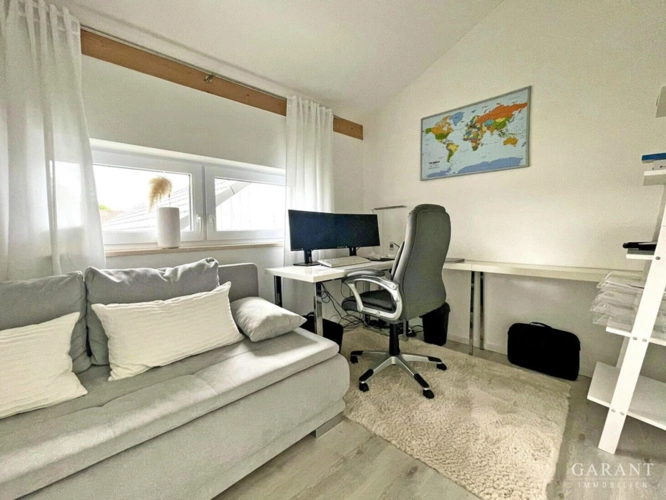 Büro/Kinderzimmer