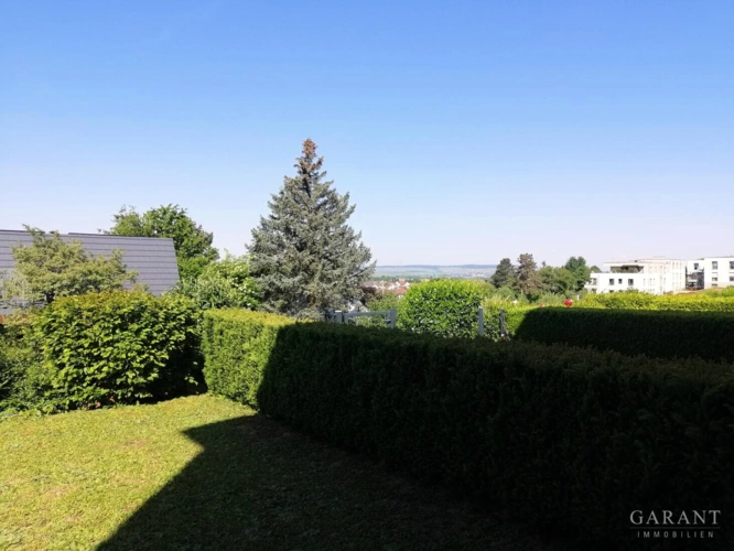 Garten mit Ausblick über das Neckartal