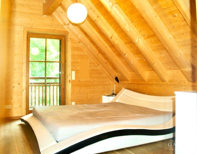 Schlafzimmer DG