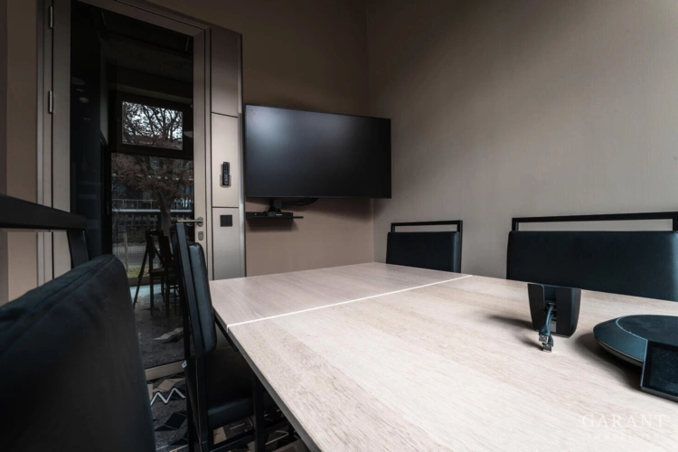 SimpliOffice Potsdam Meetingraum2